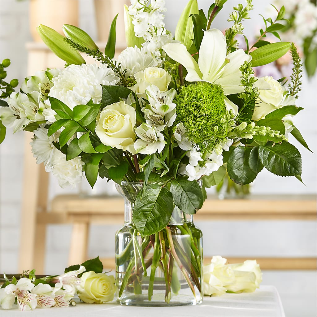 Classic Ivory – A Florist Original – A Bloom Depot, Pomona CA
