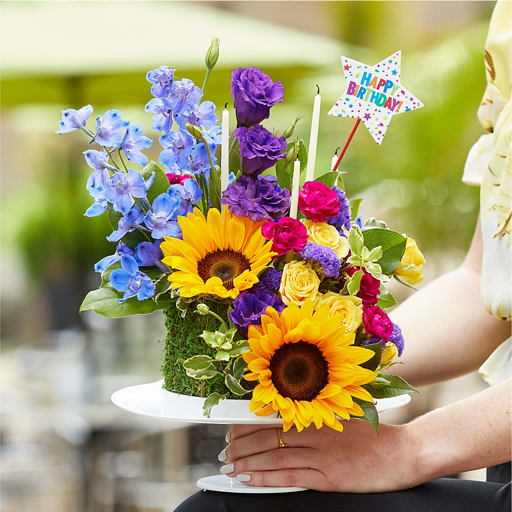 Star of the Day Floral Cake – A Bloom Depot, Pomona CA
