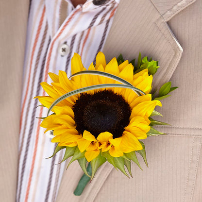 Free Spirit Boutonniere –  A Bloom Depot, Pomona CA